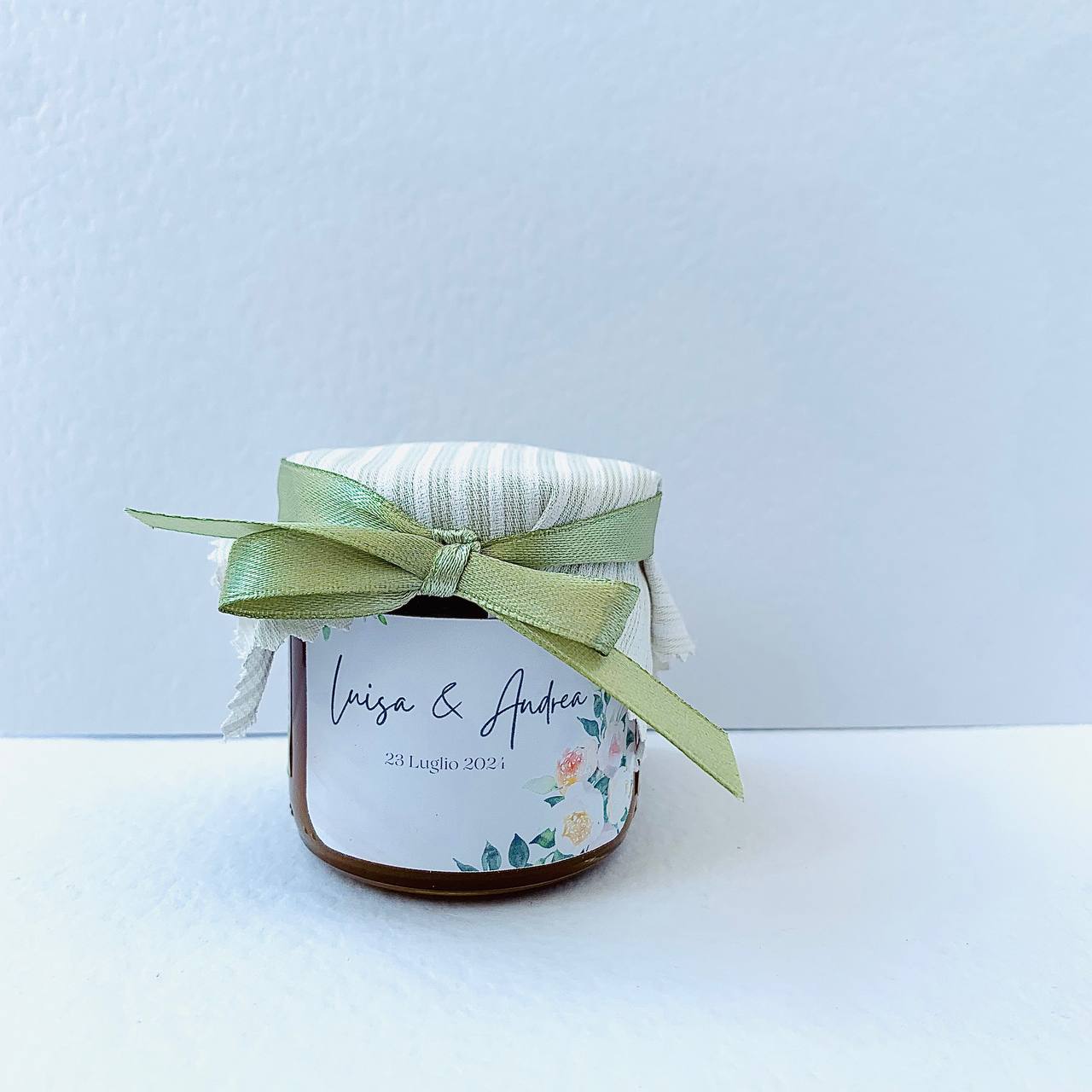 Wedding Favor Jar of artisanal wildflower honey 50 gr-140gr-250gr, sage green color, customizable label