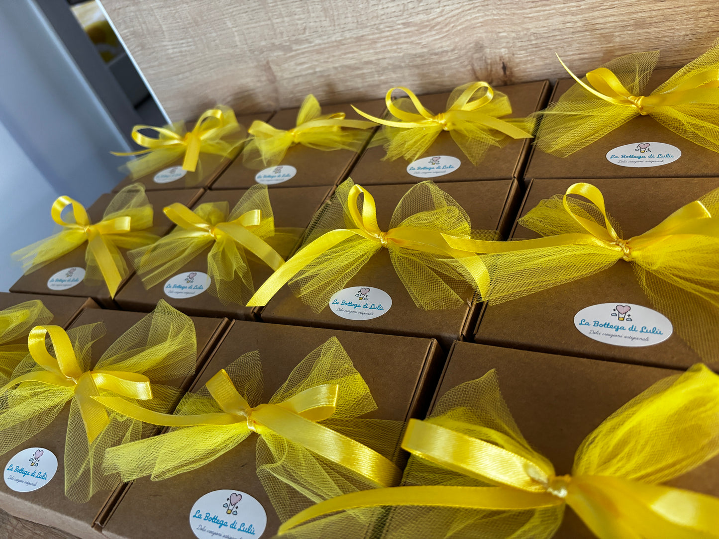 Coffret baptême avec 140g de miel et bougie parfumée nuage