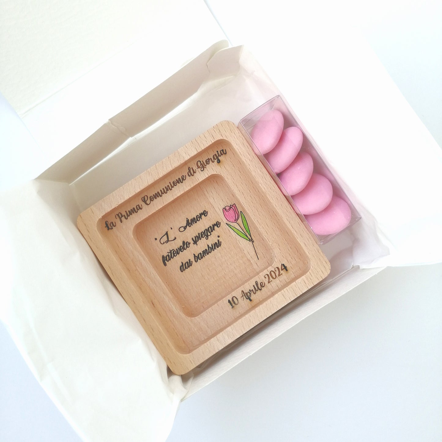 First Communion favor for girls, beech wood picture, personalized engraving