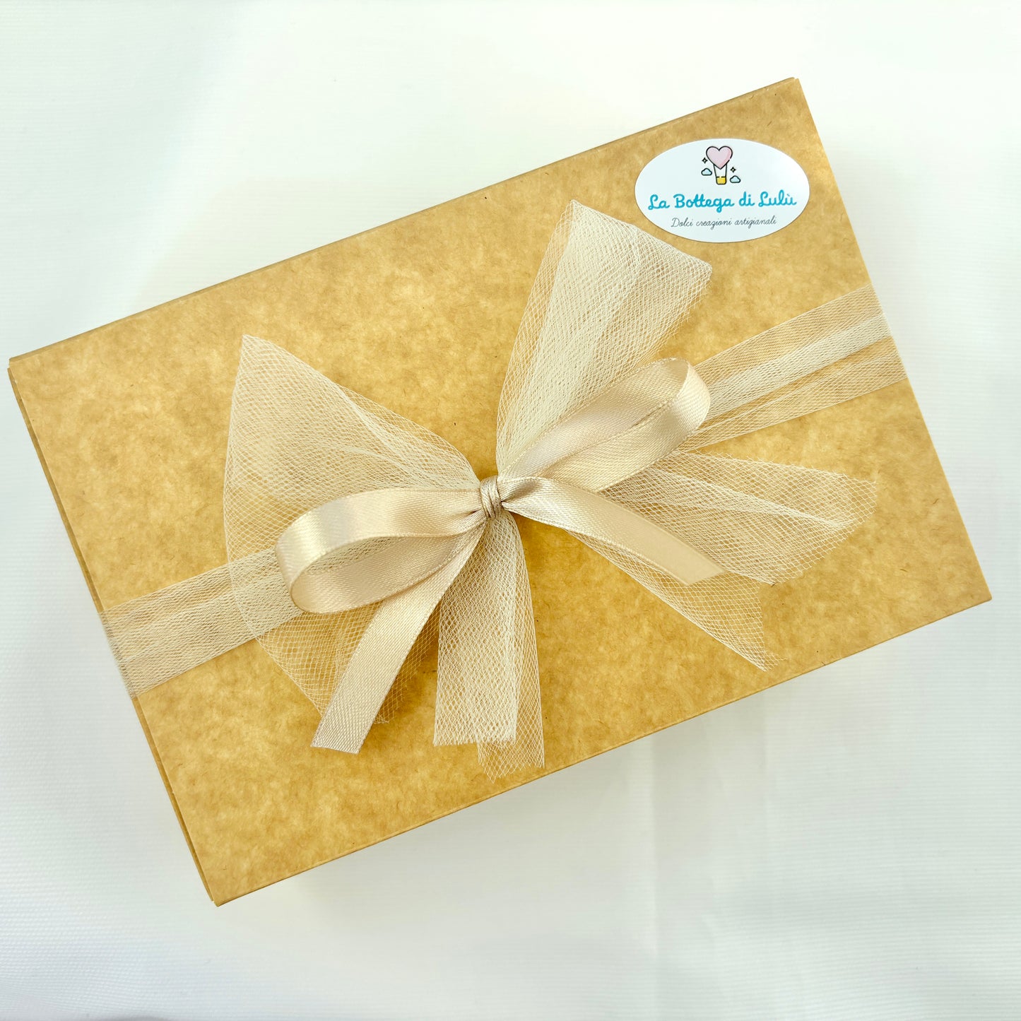 Baptism favor box with 140 gr honey and scented cloud candle