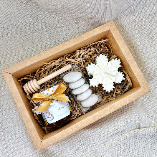 Baptism favor box with 140 gr honey and scented cloud candle