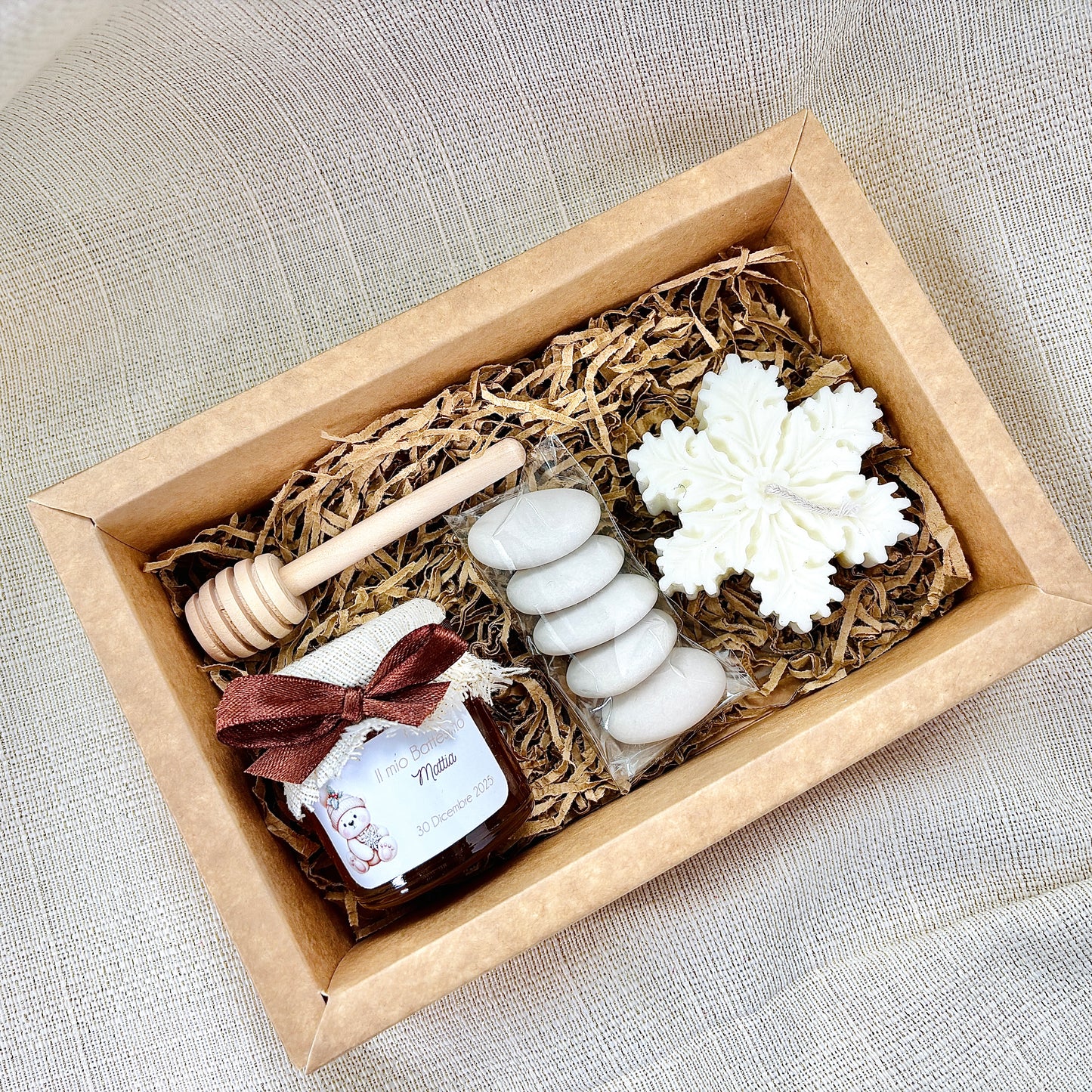 Baptism favor box with 140 gr honey and scented cloud candle