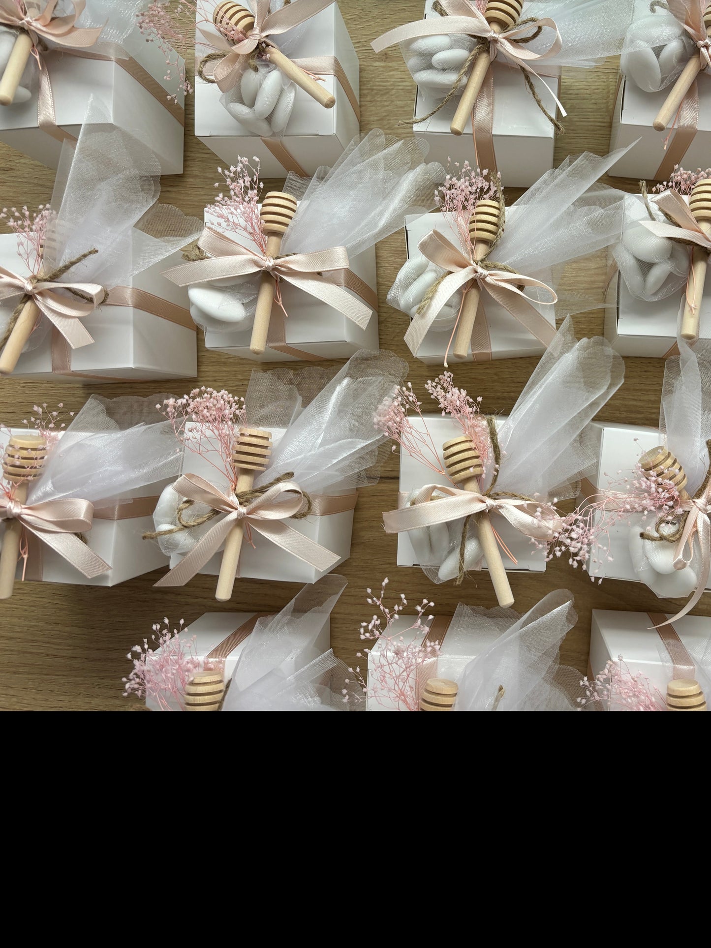 Wedding Favor Jar of artisanal wildflower honey 50 gr-140gr-250 gr, white and antique pink color, customizable label