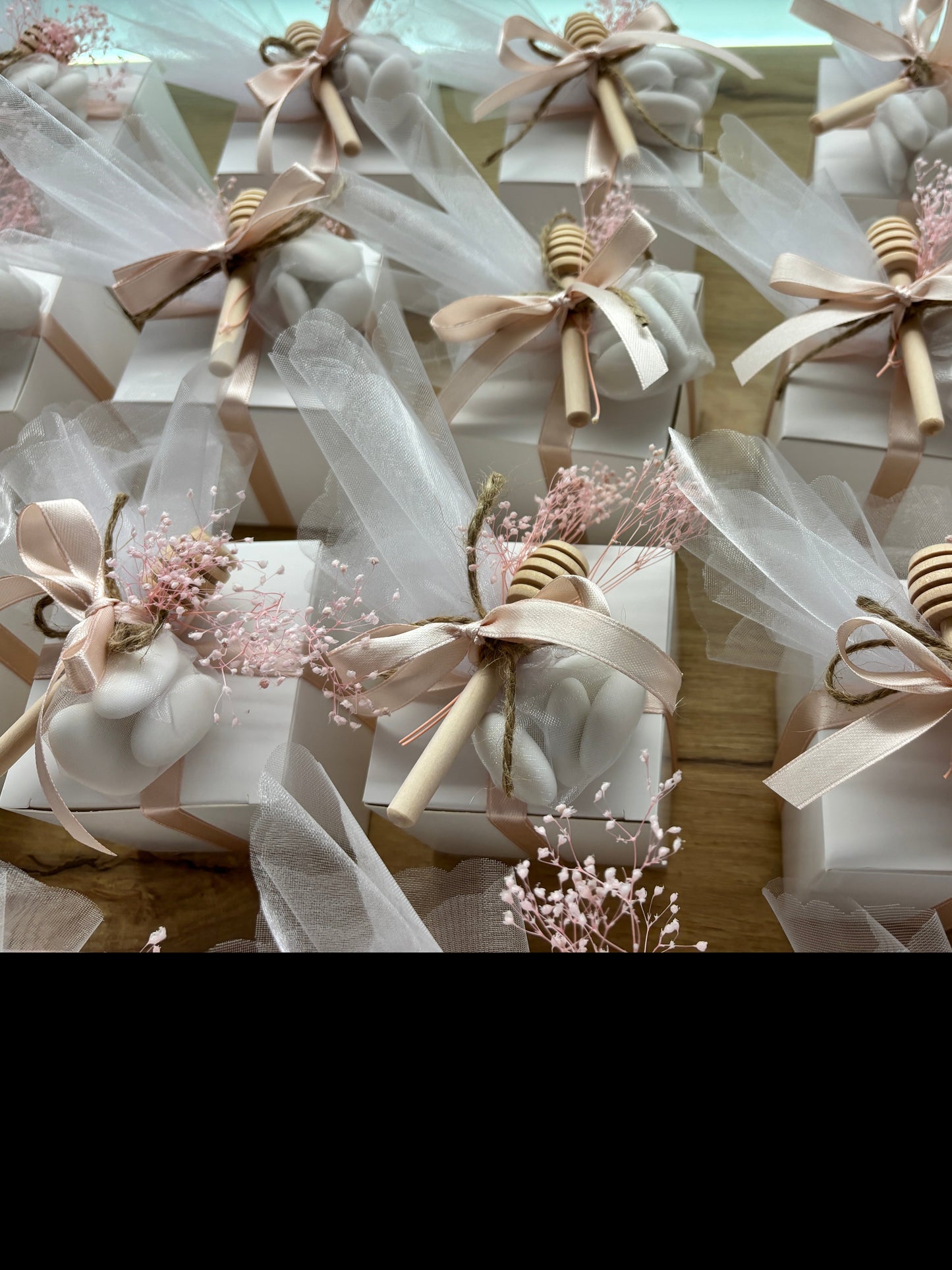Wedding Favor Jar of artisanal wildflower honey 50 gr-140gr-250 gr, white and antique pink color, customizable label