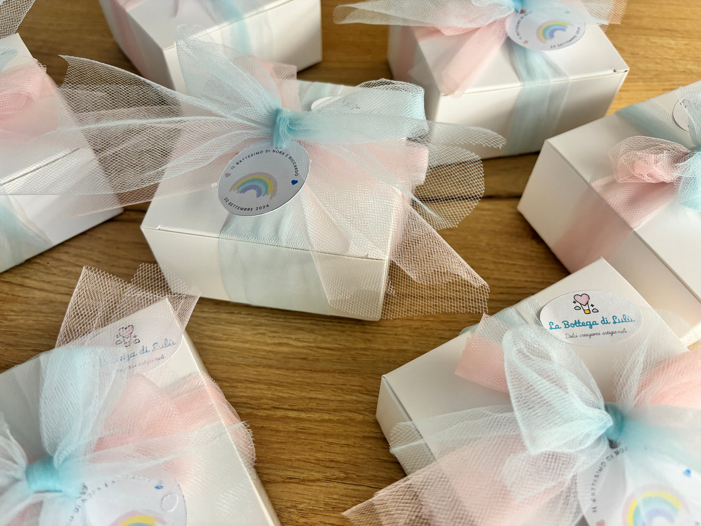 Birth and Baptism favor for colored twin girls in fimo with white base 10cm x 10cm with handmade personalized name