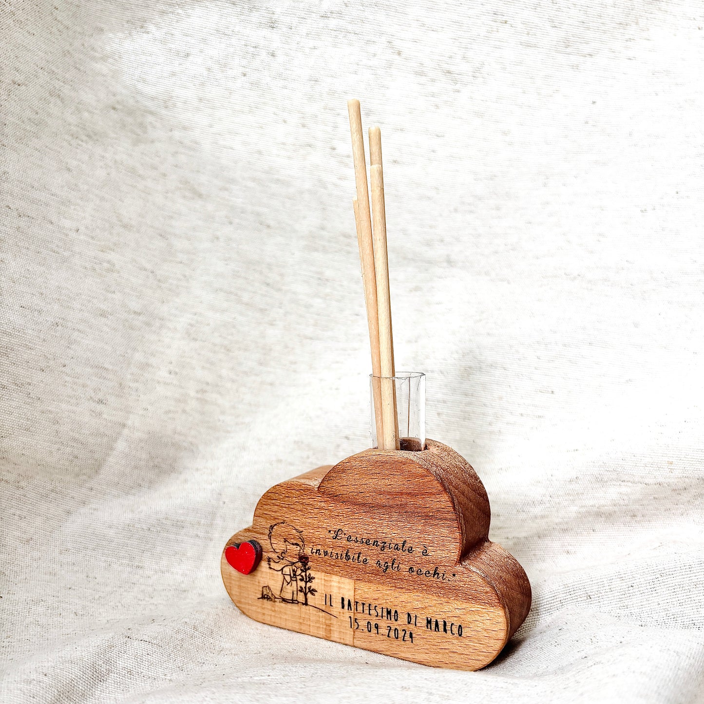 Beech wood room fragrance diffuser in the shape of a cloud with customizable LITTLE PRINCE engraving