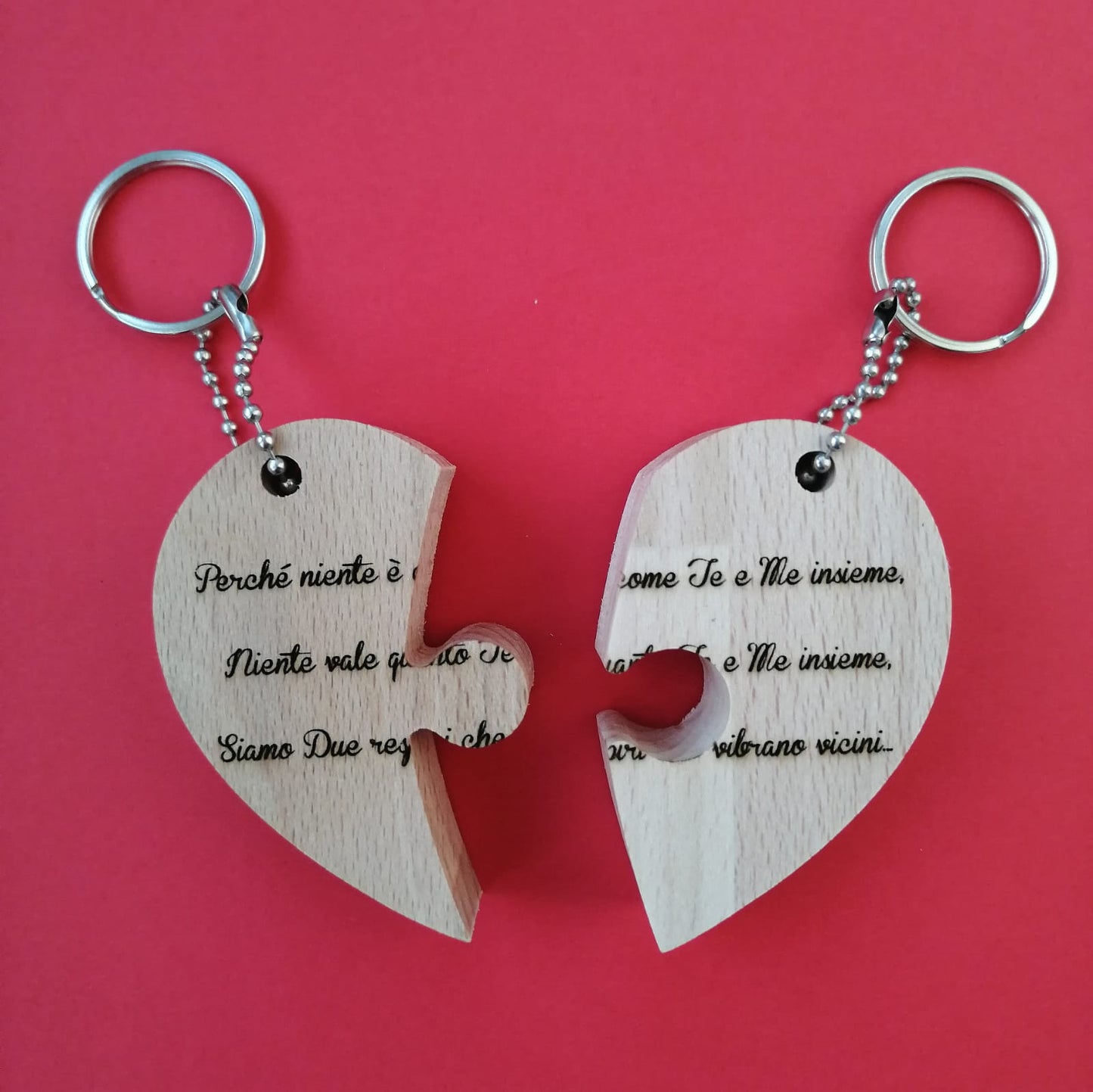 Porte-clés couple pour la Saint-Valentin, cœurs imbriqués en bois de hêtre