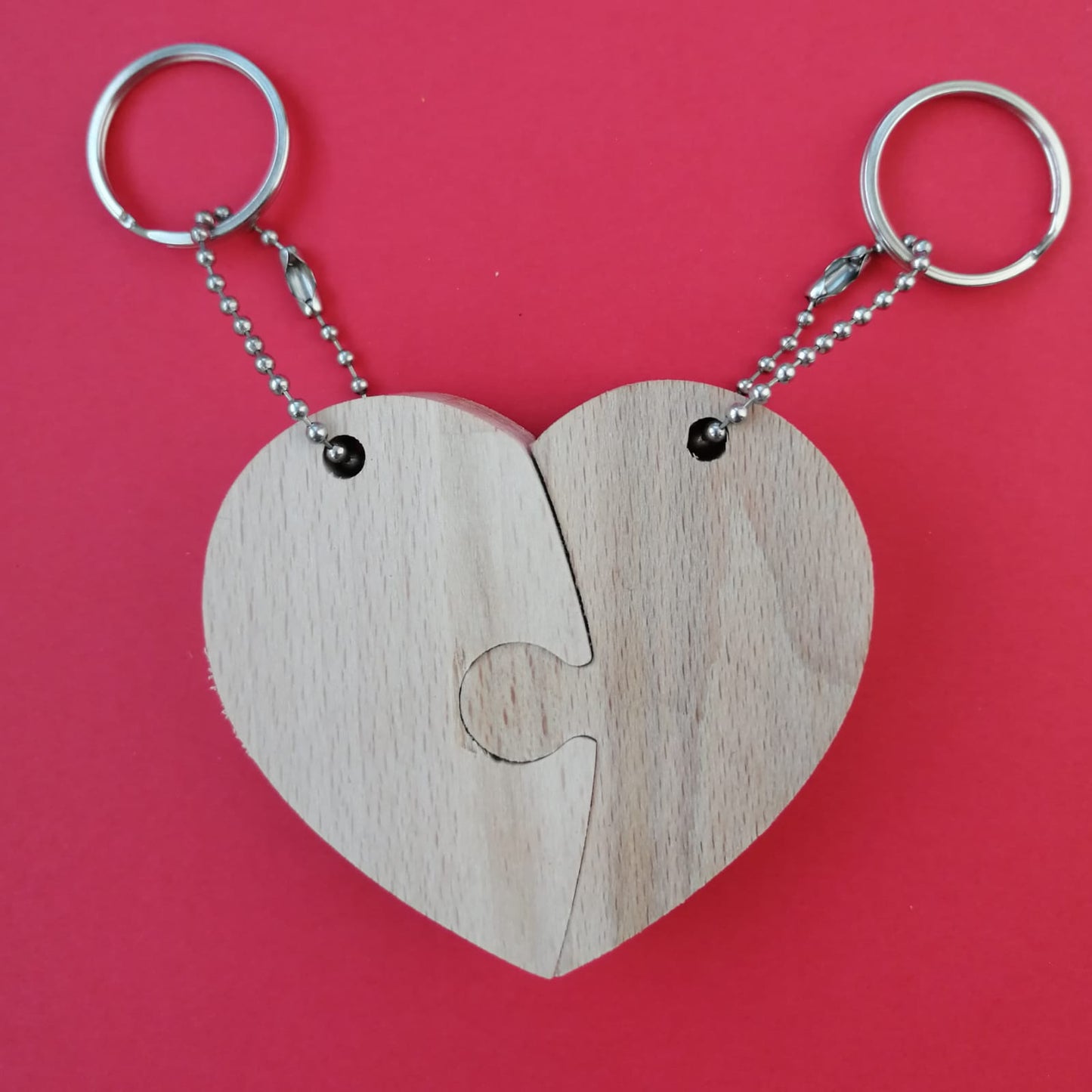 Porte-clés couple pour la Saint-Valentin, cœurs imbriqués en bois de hêtre