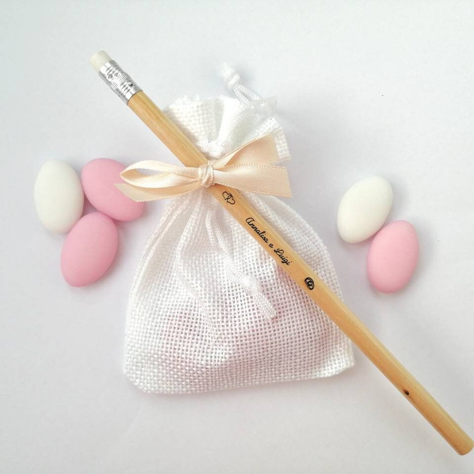 Wedding confetti natural wooden pencil personalized engraving married wedding couple