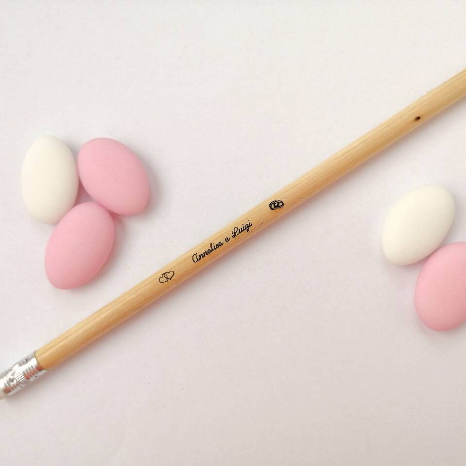 Wedding confetti natural wooden pencil personalized engraving married wedding couple