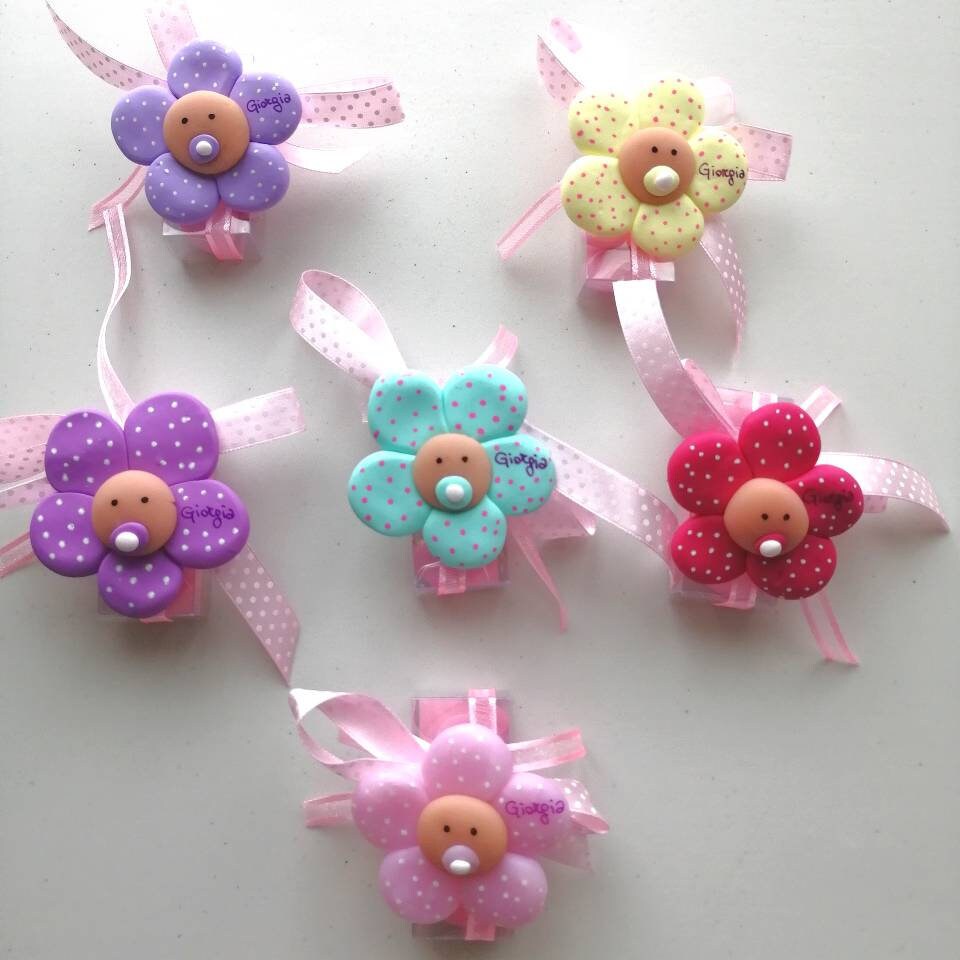 Birth and Baptism Favors Large Flowers Fimo Magnets with Personalized Name in various colors Pink/Lilac/Wisteria/Yellow/Tiffany/Peach