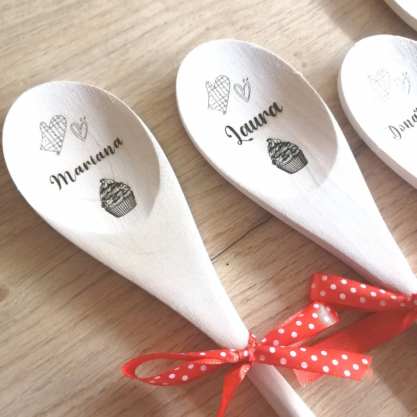 Idea regalo mestolo cucchiaio in legno con incisione personalizzata con nome, mamma,nonna,papà,amica,chef,cuoca