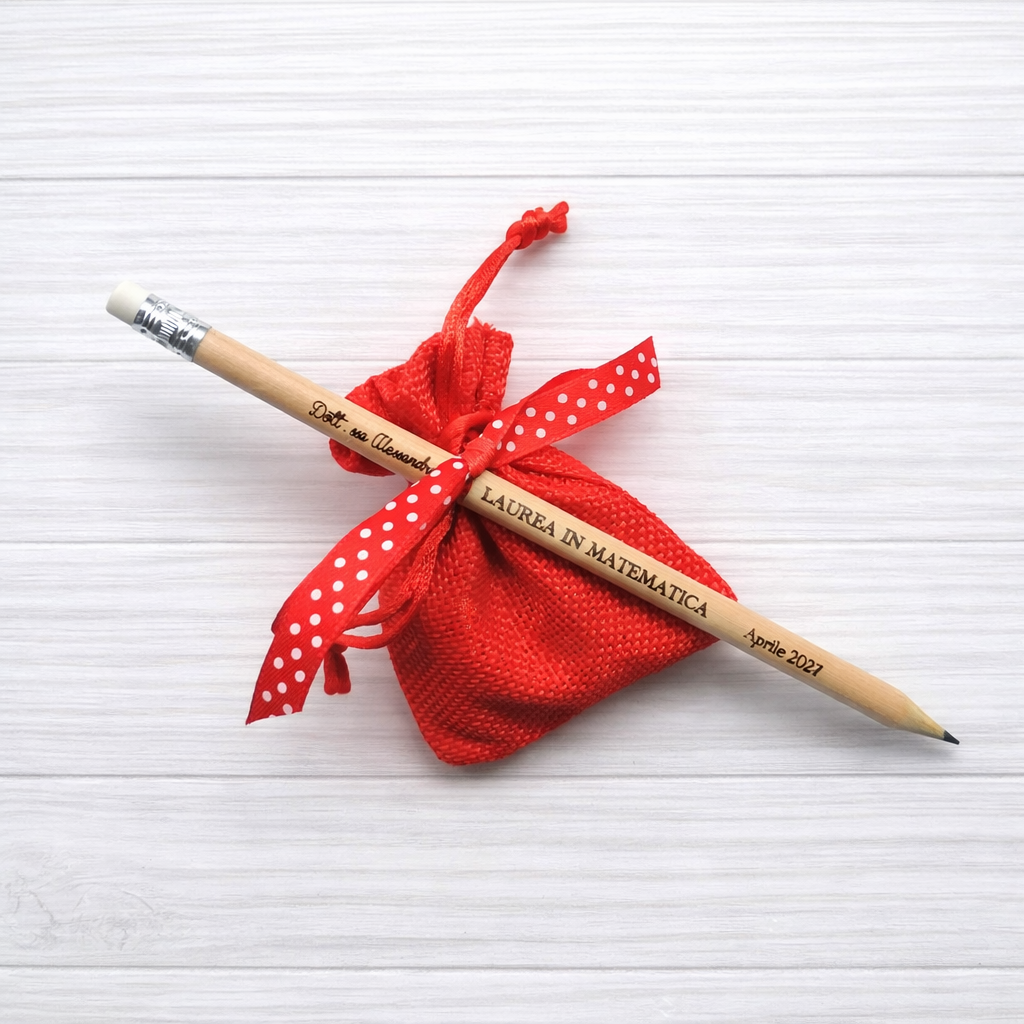 Cadeau de remise de diplôme original en bois avec gravure personnalisée