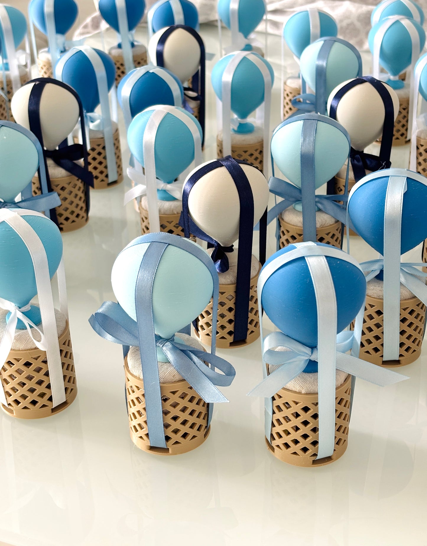 Baptism favors for baby boy LITTLE PRINCE Jar of artisanal wildflower honey 50 gr - 140gr - 250gr, customizable light blue label