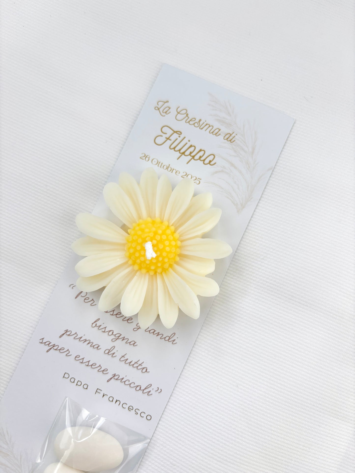 Segnaposto con Candela profumata Margherita o personalizzabile con 3 confetti