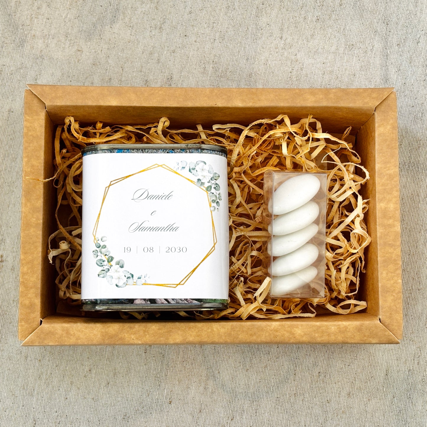 Coffret en bois pour PREMIÈRE COMMUNION - CONFIRMATION Pot de Miel de Fleurs Sauvages - Acacia - Châtaignier Artisan 250gr