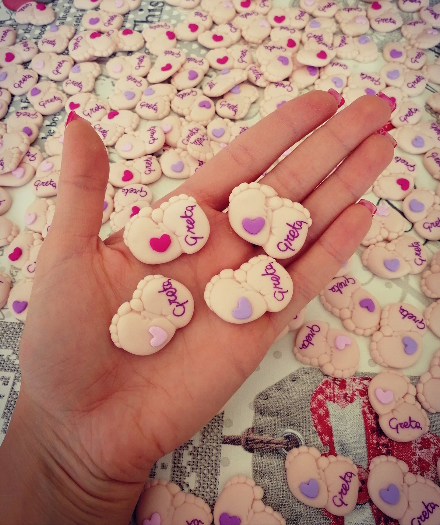 Bomboniera Nascita e Battesimo Piedini in Fimo Calamite con nome compleanno baby shower