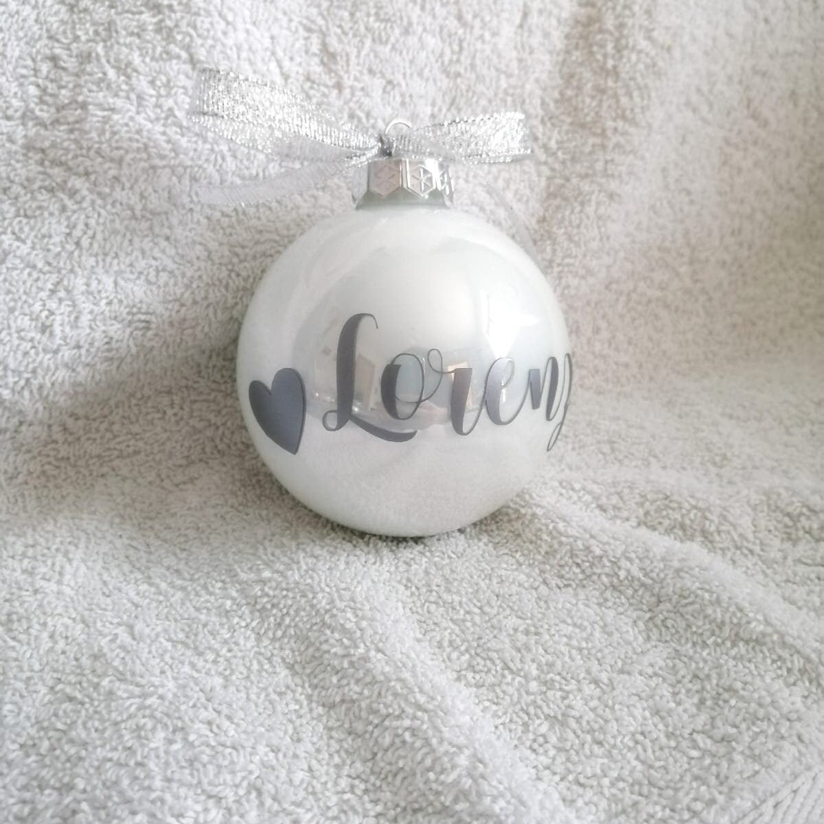 Personalized glass Christmas bauble 8cm Christmas decoration sphere, personalized tree decorations with name of boy/girl/mum/dad