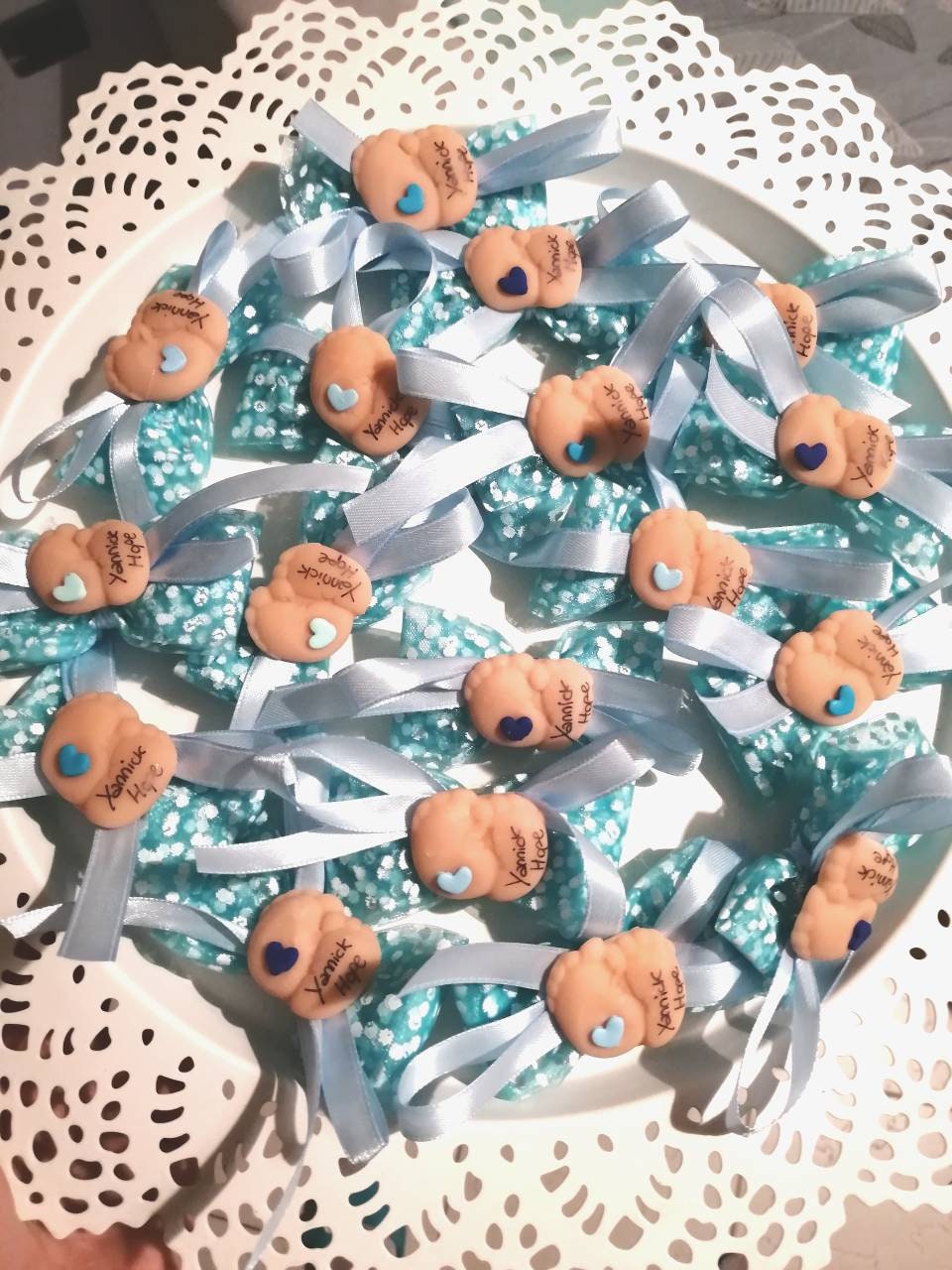 Bomboniera Nascita e Battesimo Piedini in Fimo Calamite con nome compleanno baby shower