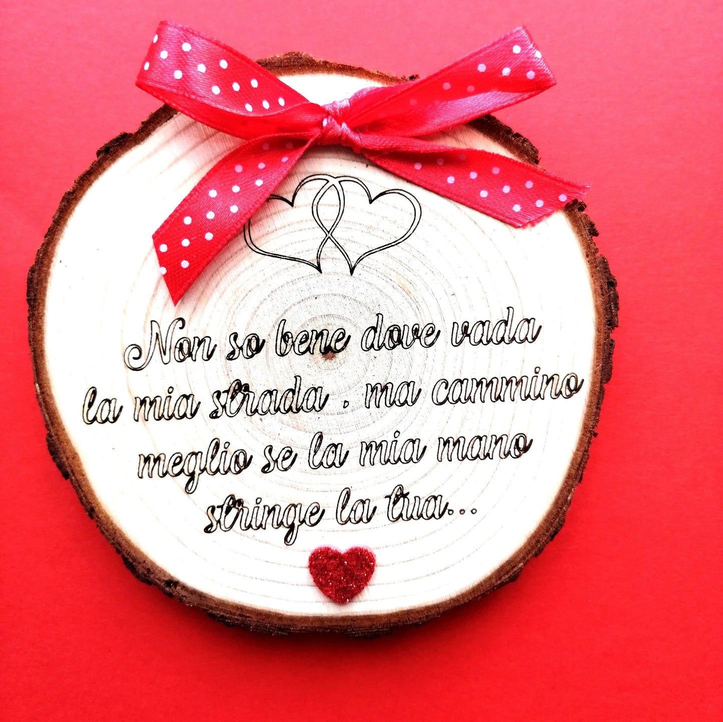 Idée Cadeau Anniversaire SAINT VALENTIN Bottines en bois PERSONNALISÉES avec dédicace gravée au laser diamètre 10 cm