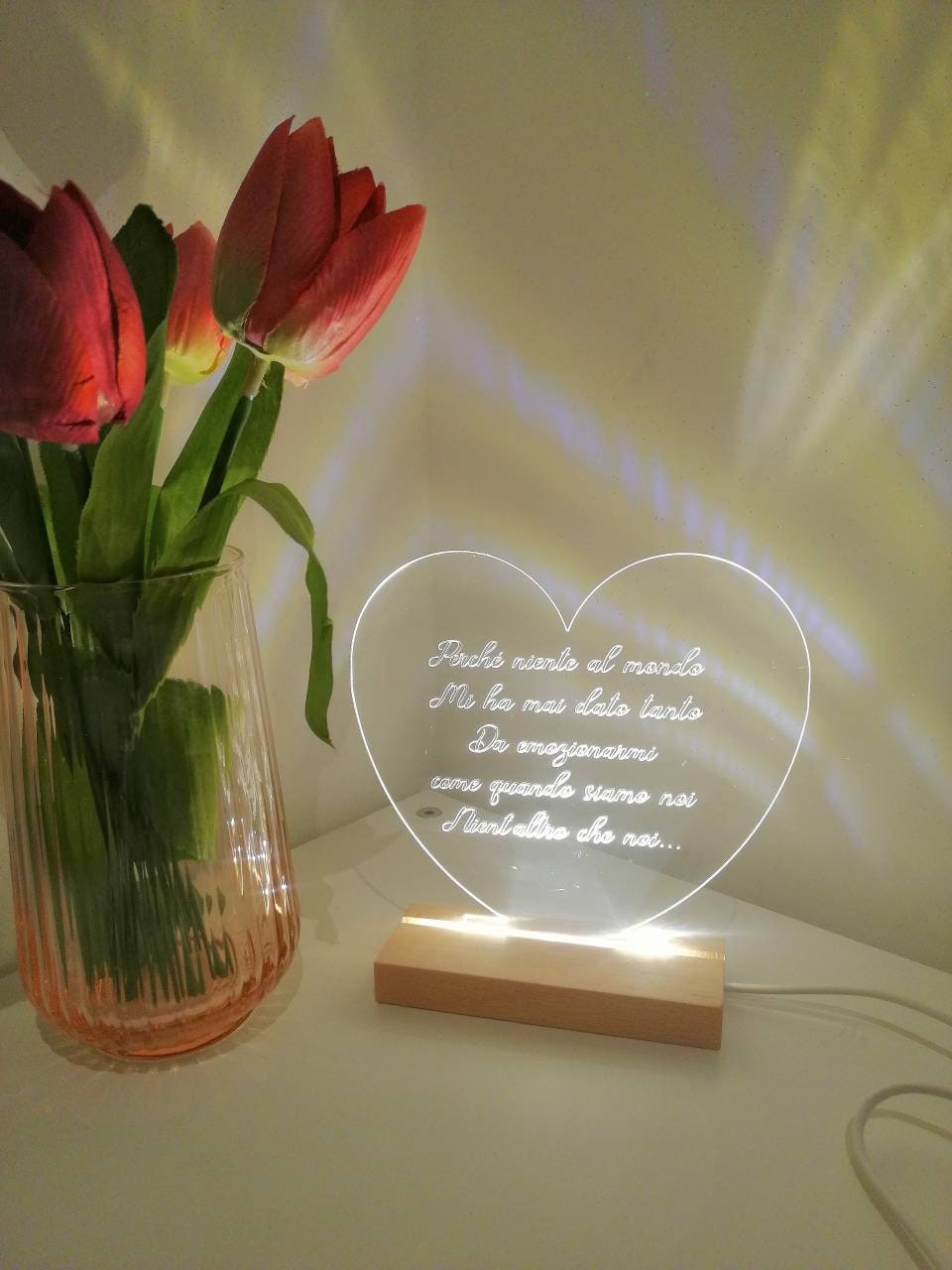 Gift idea LED VALENTINE'S DAY heart-shaped lamp with wooden base and customizable love anniversary engraving