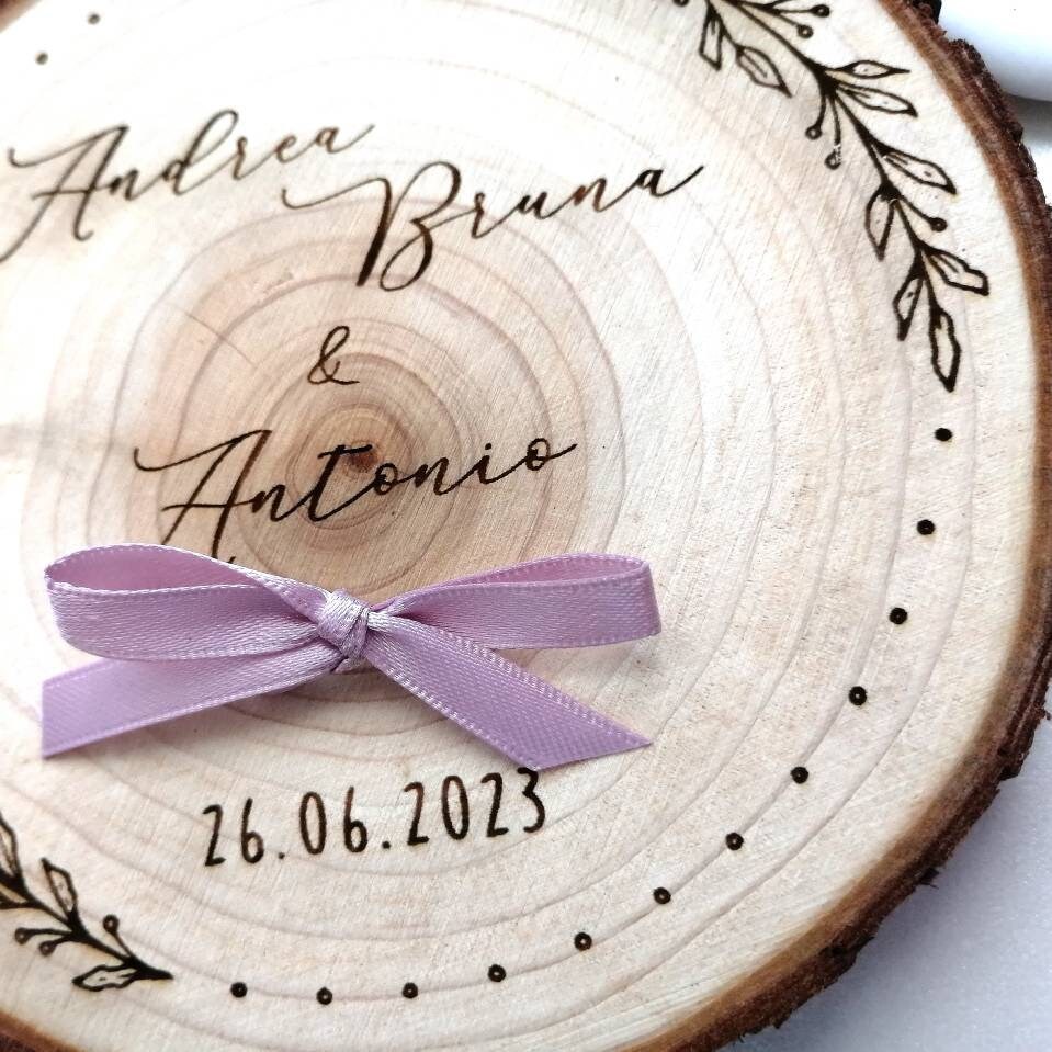 Porte alliances en bois diamètre 15 cm personnalisable / mariage / désherbage / jeunes mariés / mariage