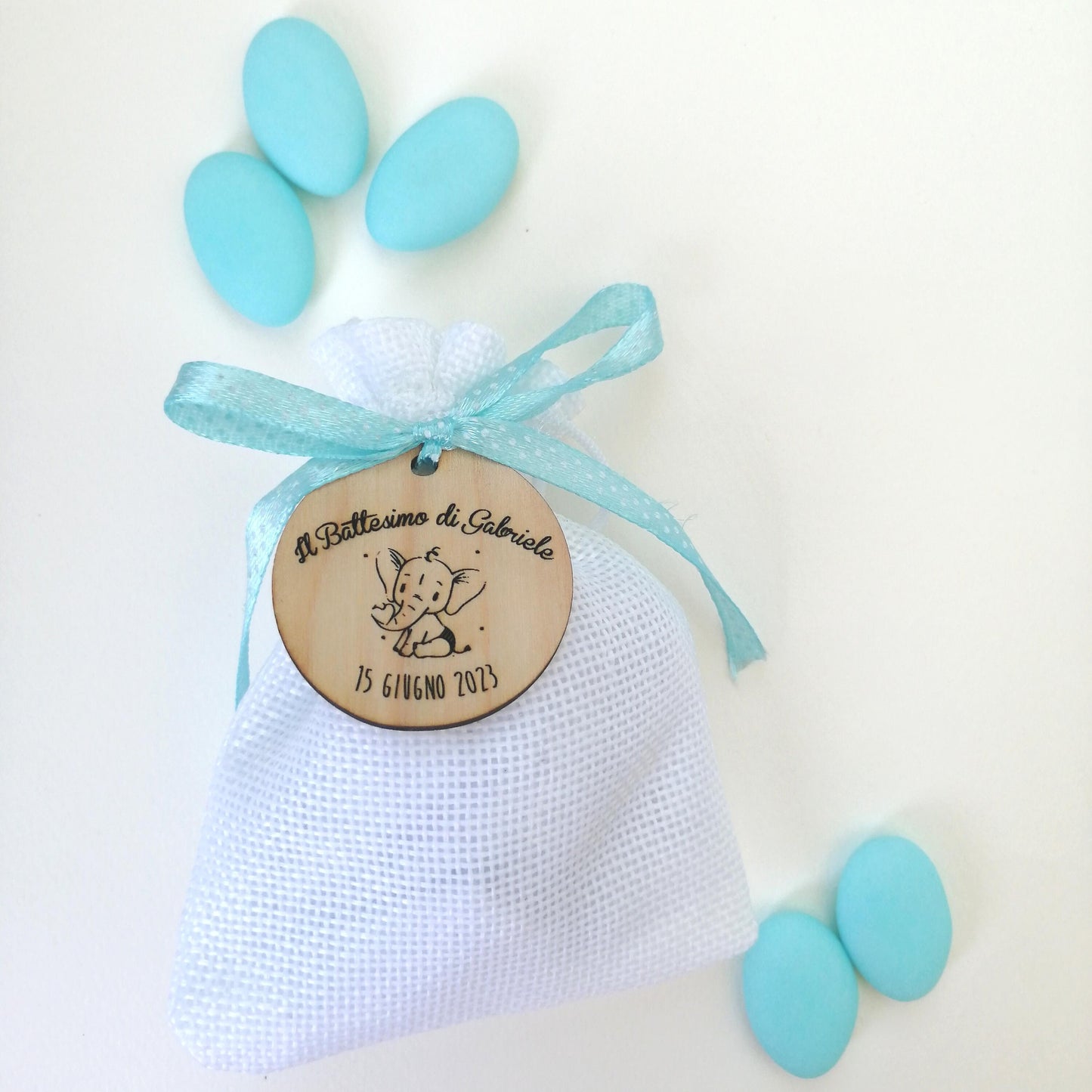 Confetti bag for Birth and Baptism with personalized wooden tag, handcrafted wedding favour