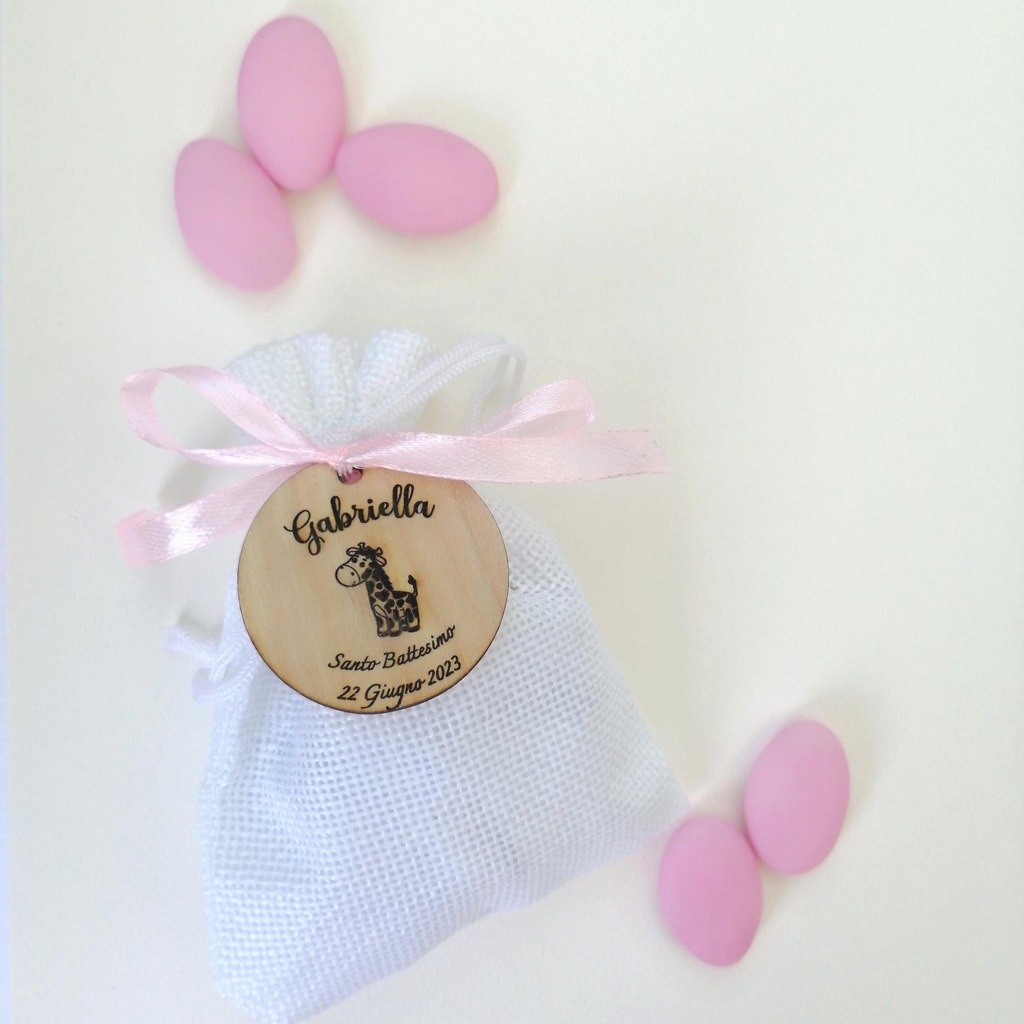 Confetti bag for Birth and Baptism with personalized wooden tag, handcrafted wedding favour